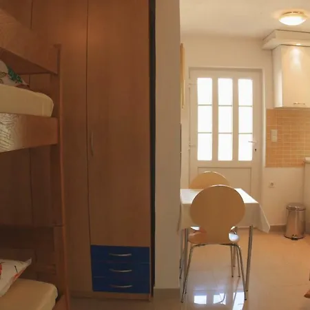 Podlesek Apartment Vir